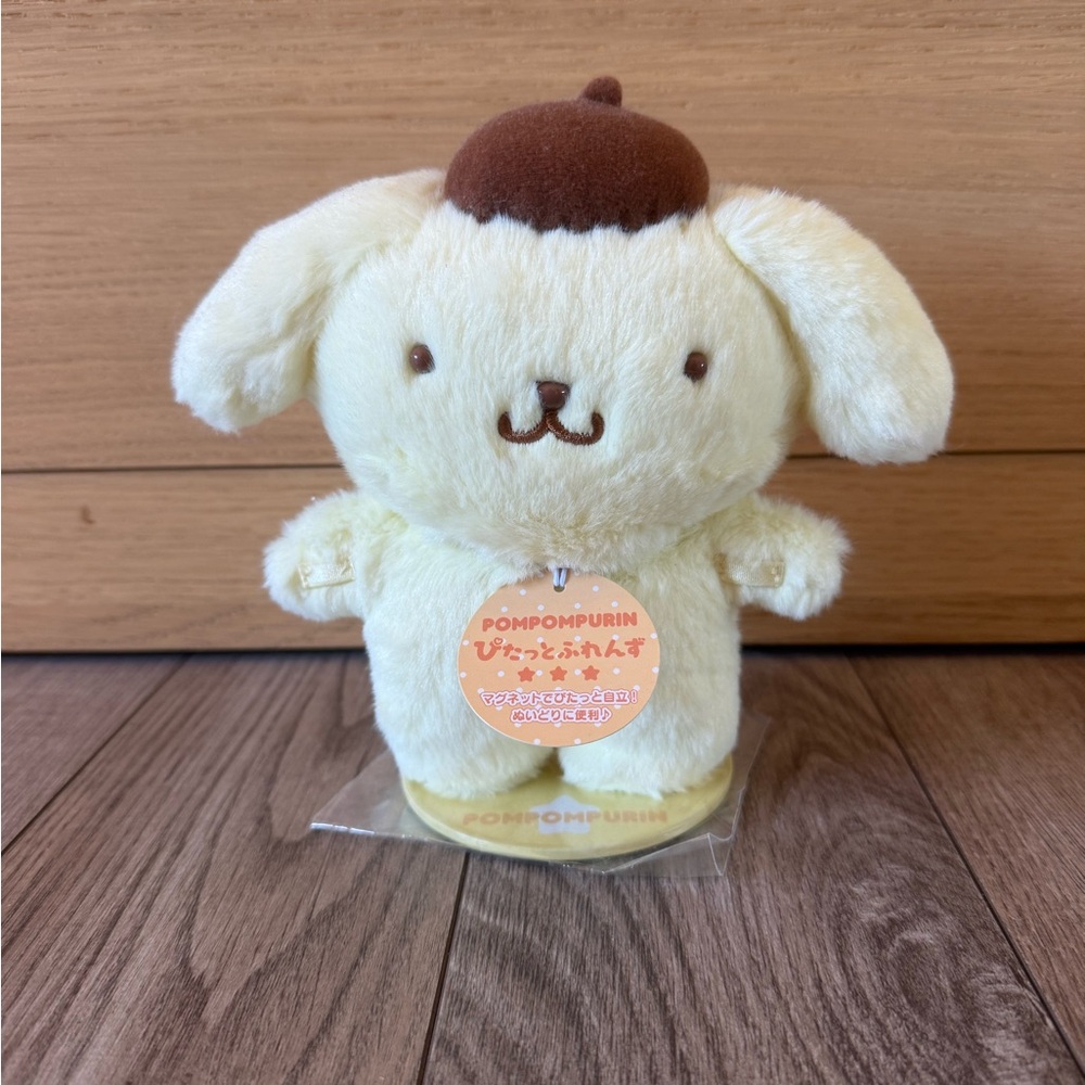 Pompompurin Standing Magnetic Plush